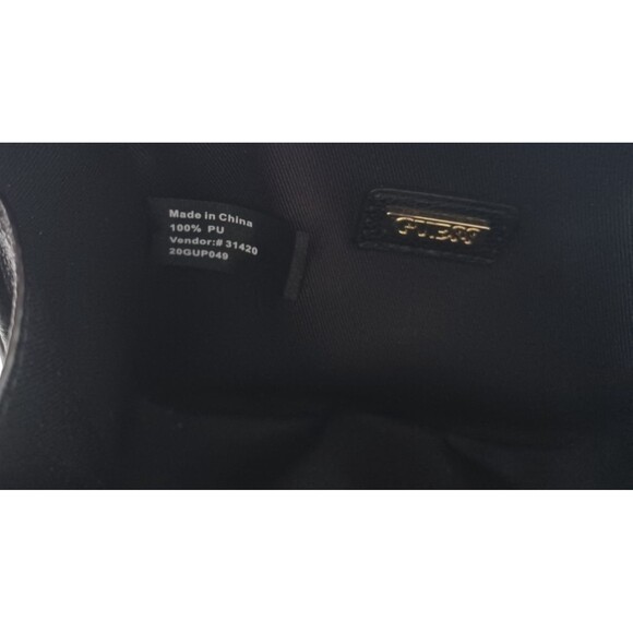 VINTAGE GUESS BLACK FAUX PEBBLED LEATHER SQUARE CROSSBODY BAG - Picture 9 of 13